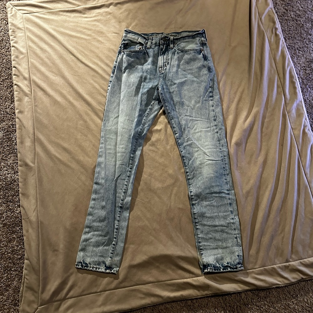 American eagle jeans.